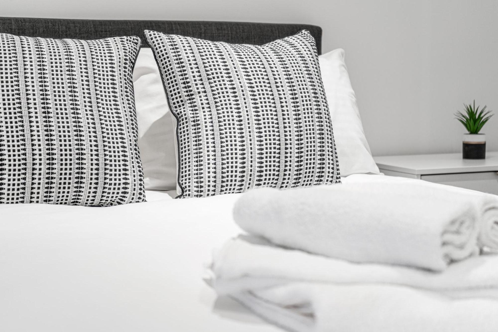 Seven Living Residences Solihull - Close To Nec & Bhx - Free Parking Экстерьер фото