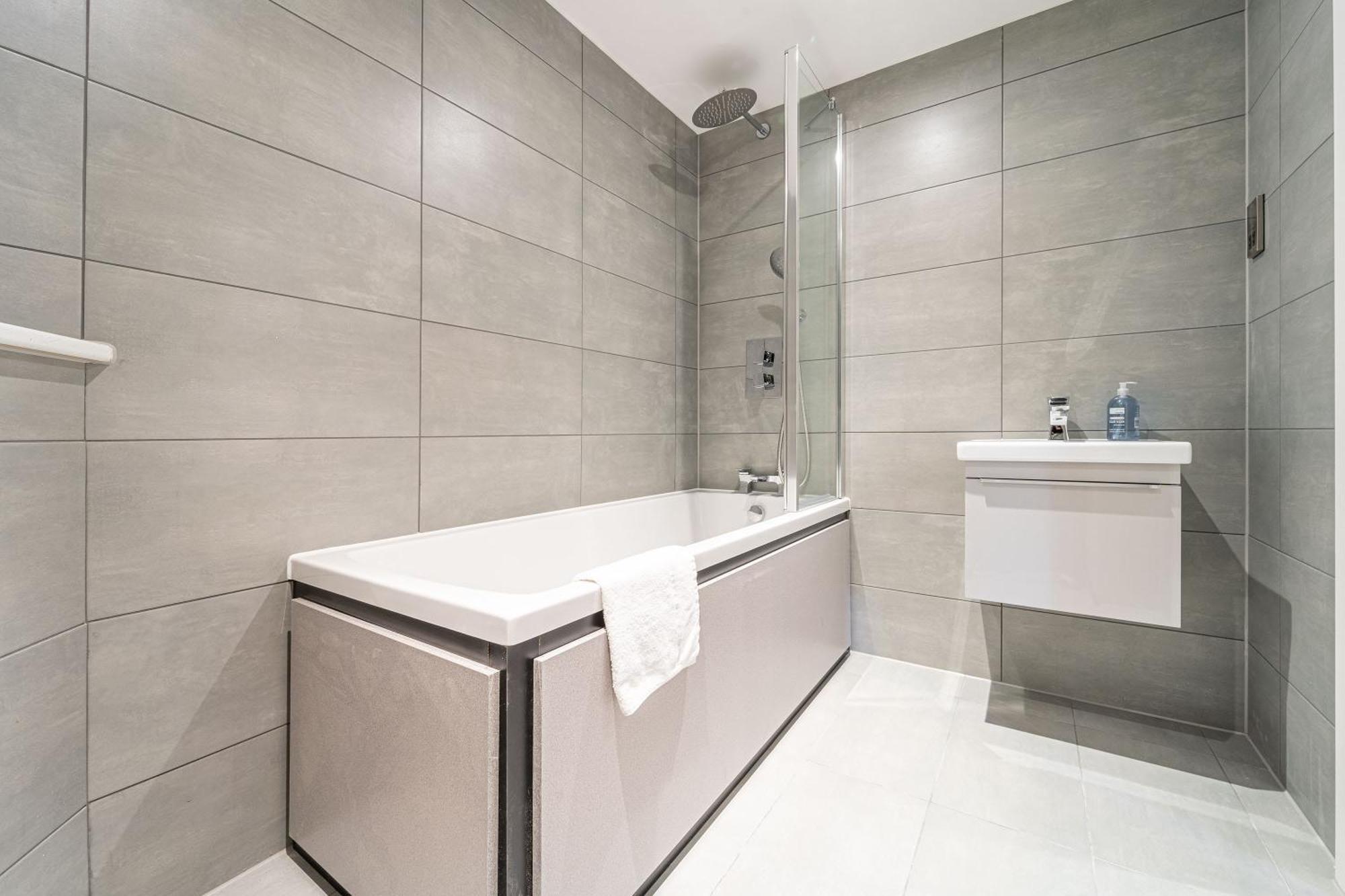 Seven Living Residences Solihull - Close To Nec & Bhx - Free Parking Экстерьер фото
